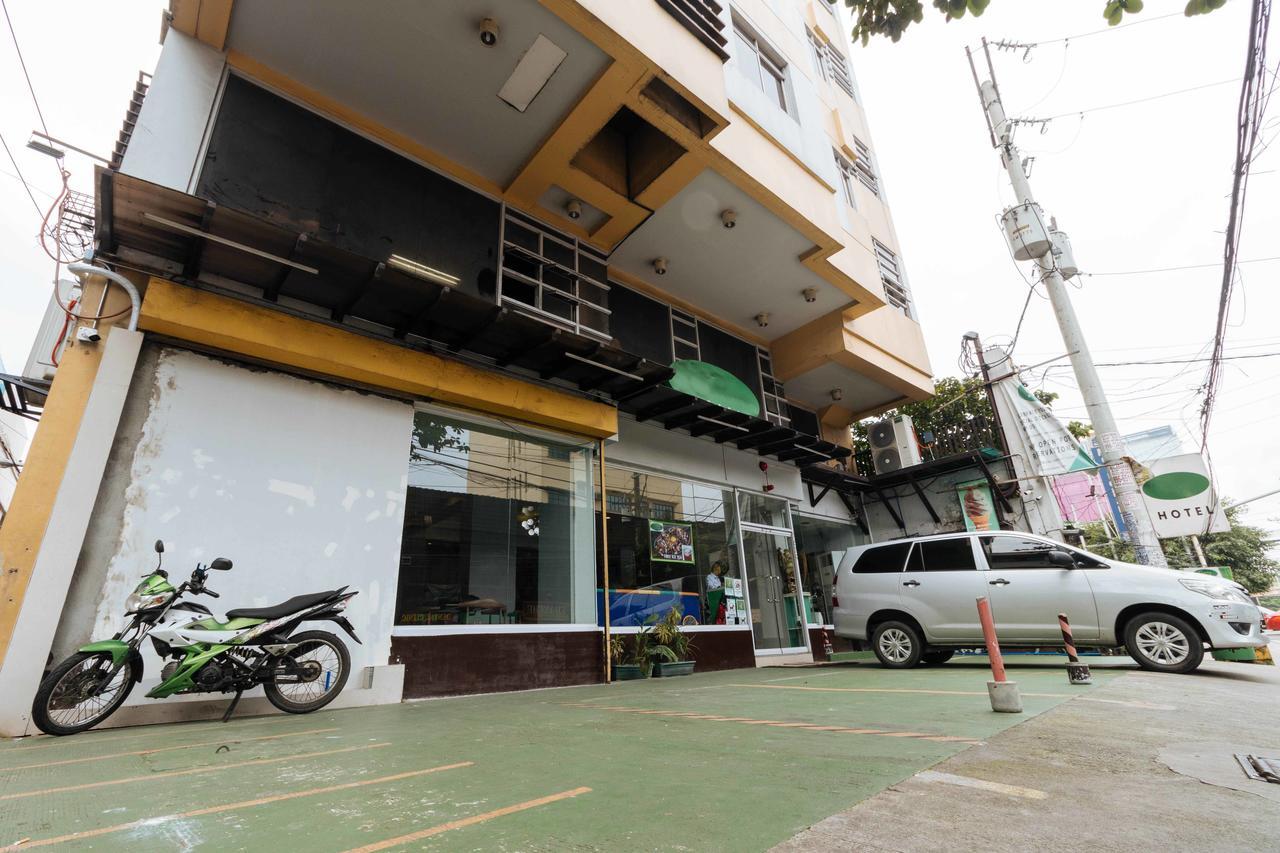 Reddoorz Plus @ Tayuman Manila Exterior photo