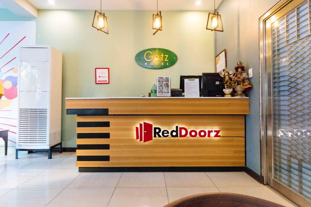 Reddoorz Plus @ Tayuman Manila Exterior photo